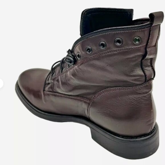 ankle boot made in Italy 5.5, 6 black leather studded bling tongue NWT - Picture 3 of 3